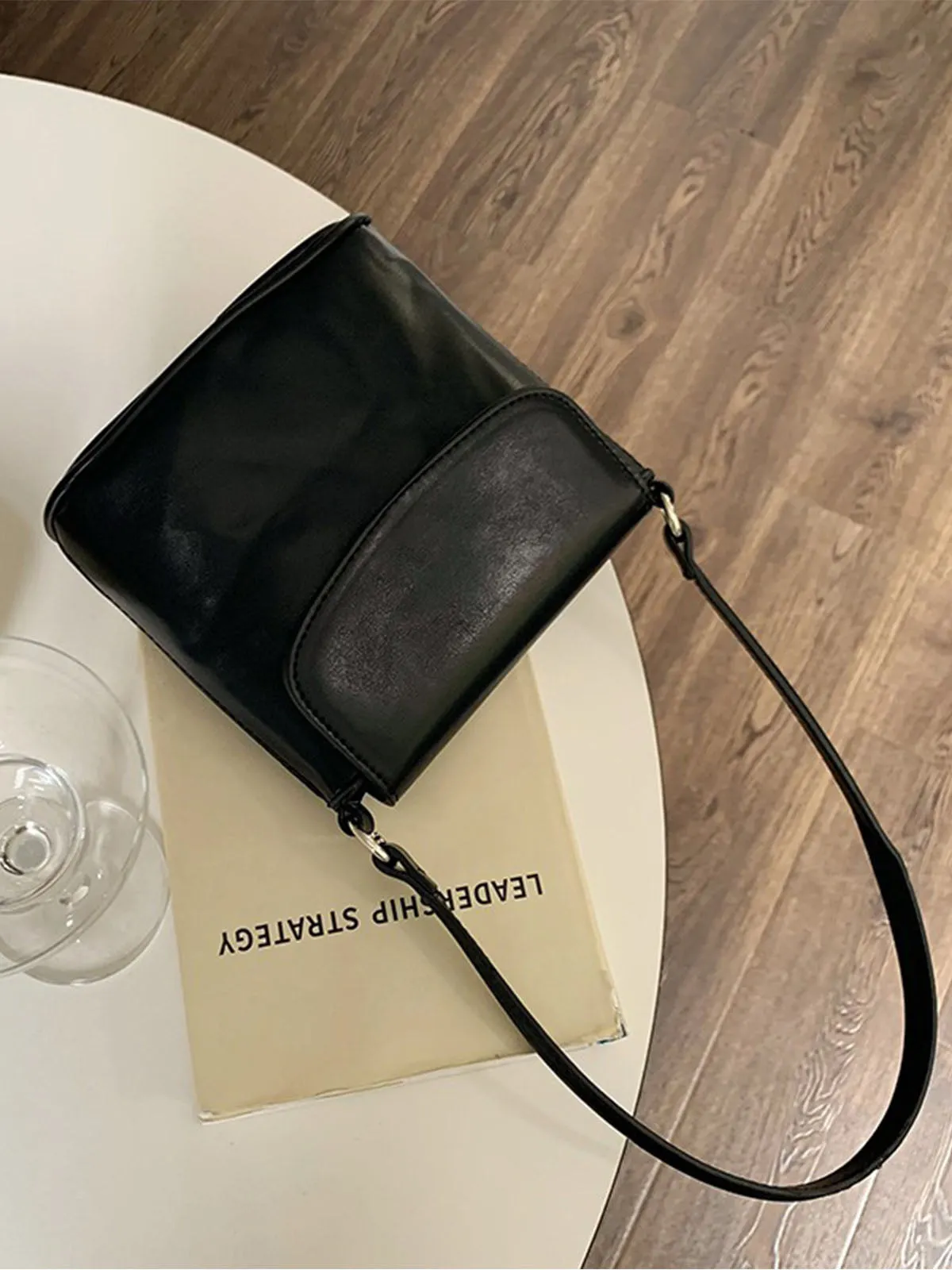 Trendy Versatile Crossbody Bucket Bag