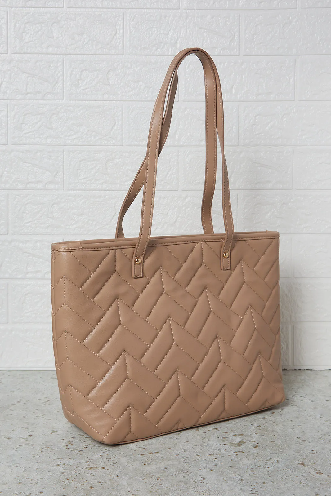 Women Beige Quilted Tote Bag With Small Coin Pouch